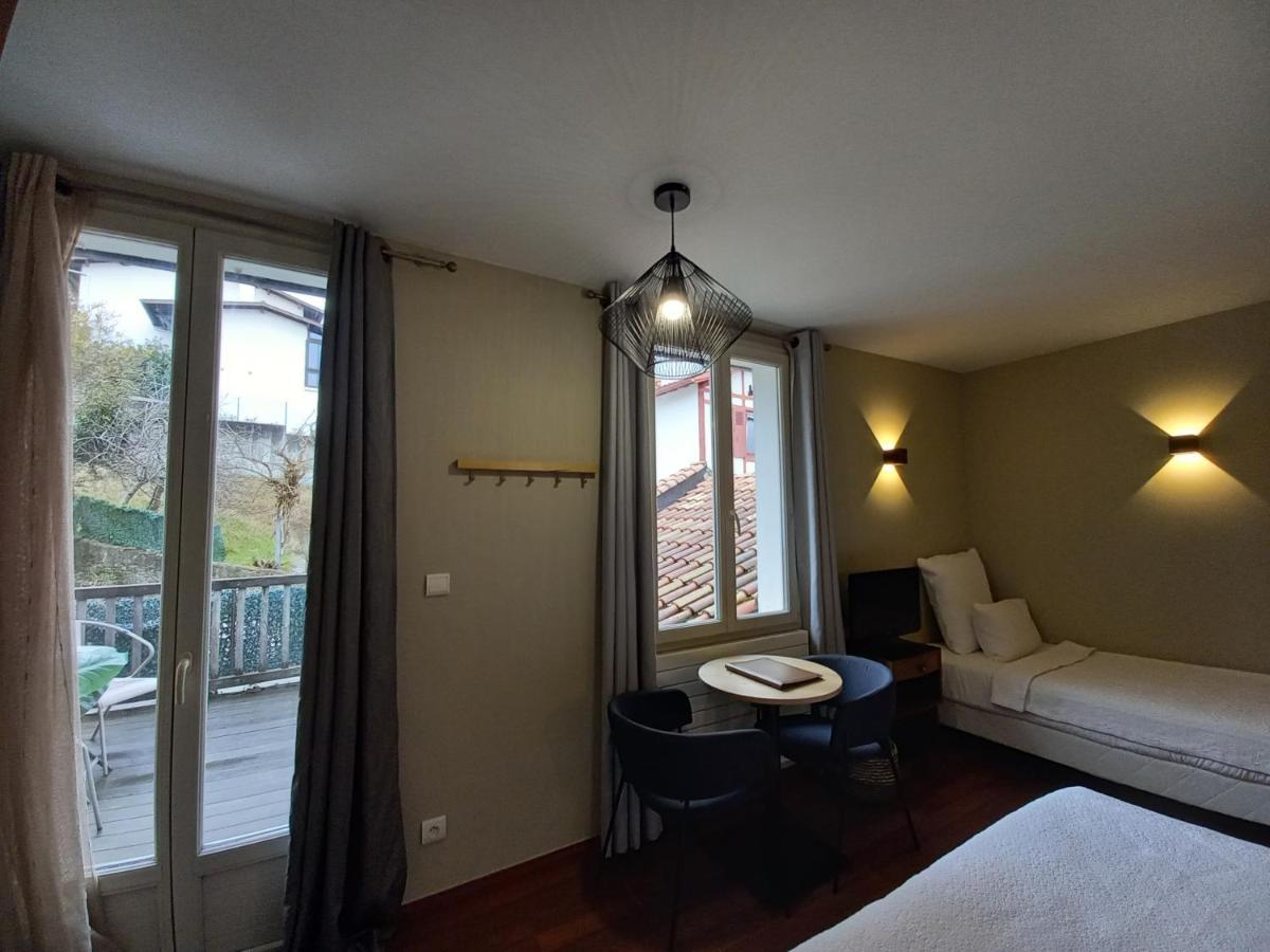 Hotel La Caravelle Ciboure Eksteriør billede